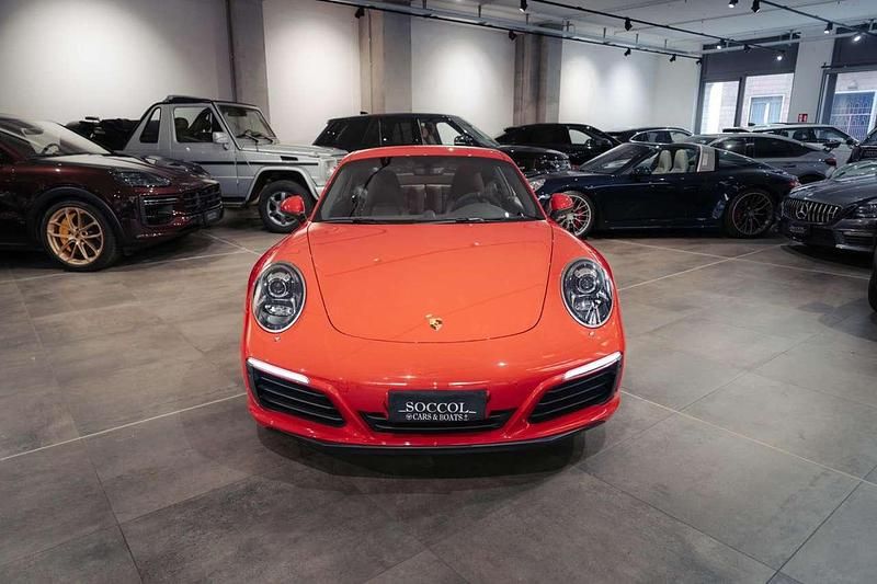 Usata Porsche 911 Carrera S 420 CV (308 kW) 2017 Rosa Coupé