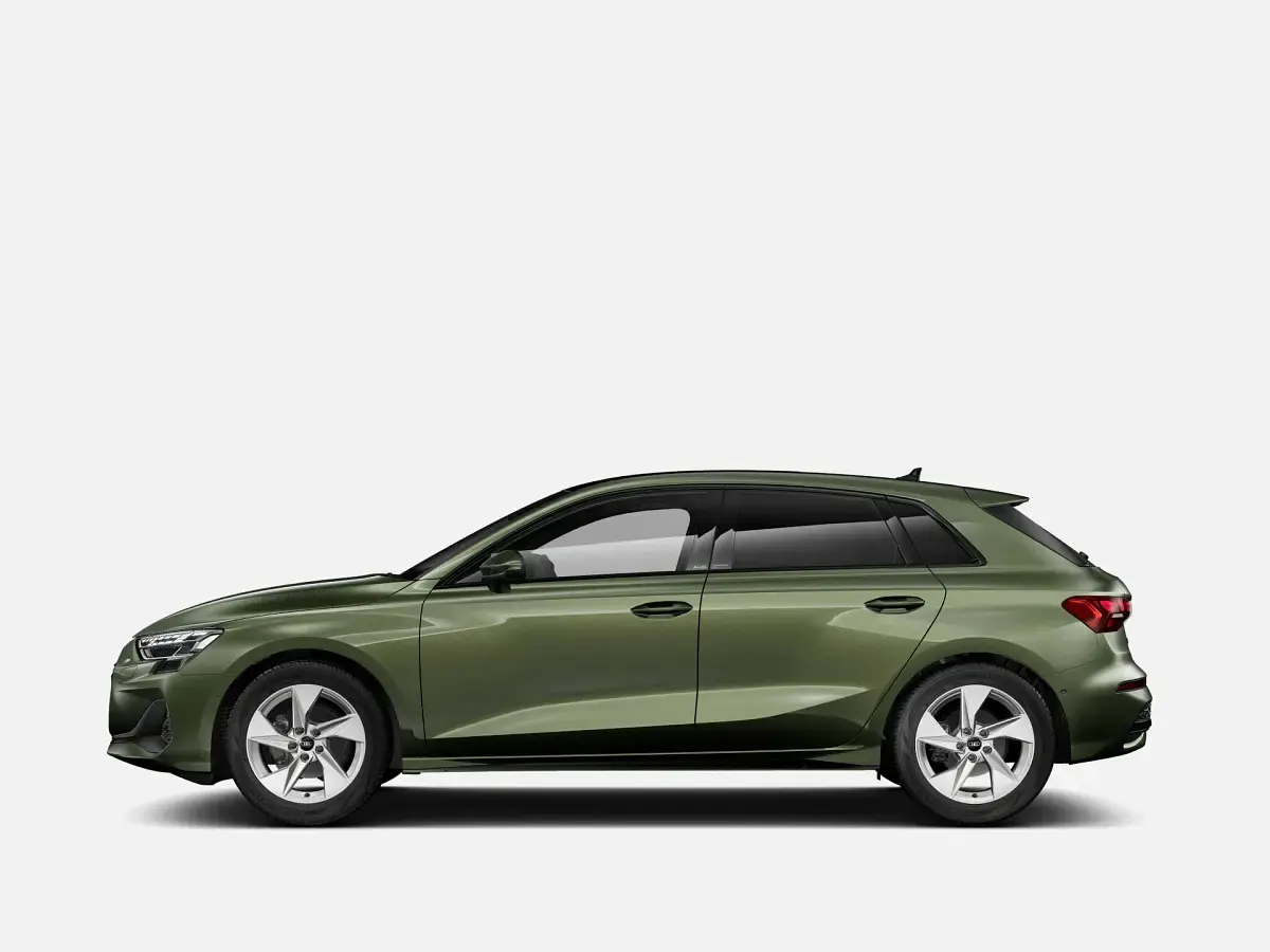 Nuova Audi A3 Advanced 150 CV (110 kW) 2026 Verde district metallizzato