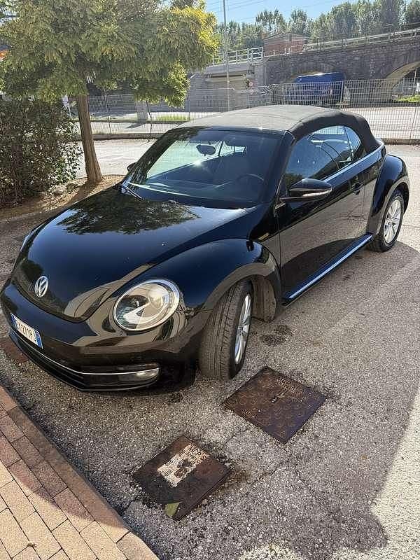 Usata VW Beetle Cabriolet Design 105 CV (77 kW) 2015 Cabrio
