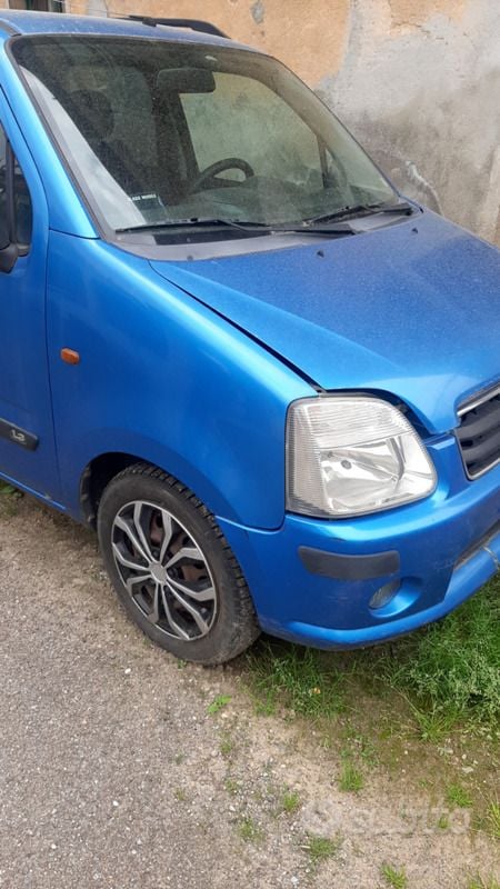 Usata Suzuki Wagon R+ 76 CV (55 kW) 2004 Blu Monovolume