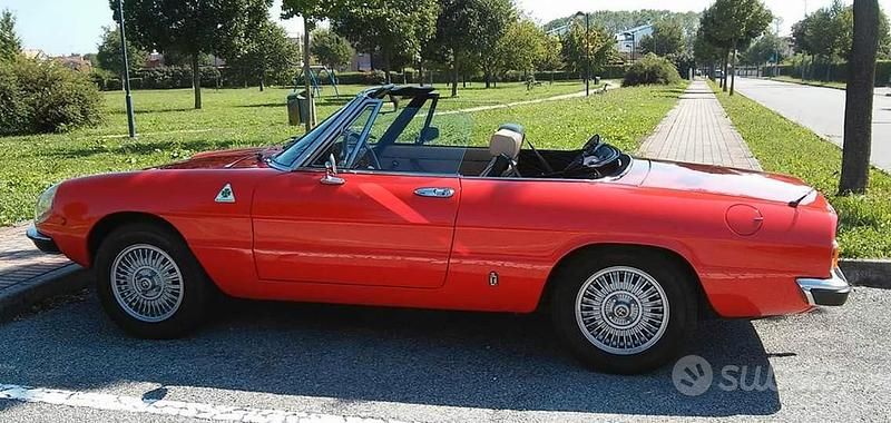 Usata Alfa Romeo 2000 1982 Rosso Cabrio