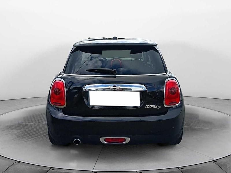 Usata Mini Cooper D 116 CV (85 kW) 2017 Nero Utilitaria