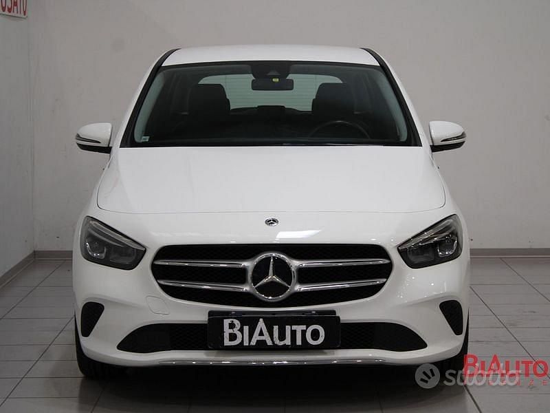 Usata Mercedes B180 136 CV (100 kW) 2021 Bianco Monovolume