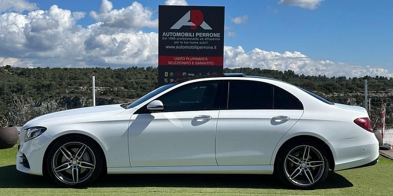 Usata Mercedes E220 AMG Line Premium Plus 194 CV (142 kW) 2017 Bianco Berlina