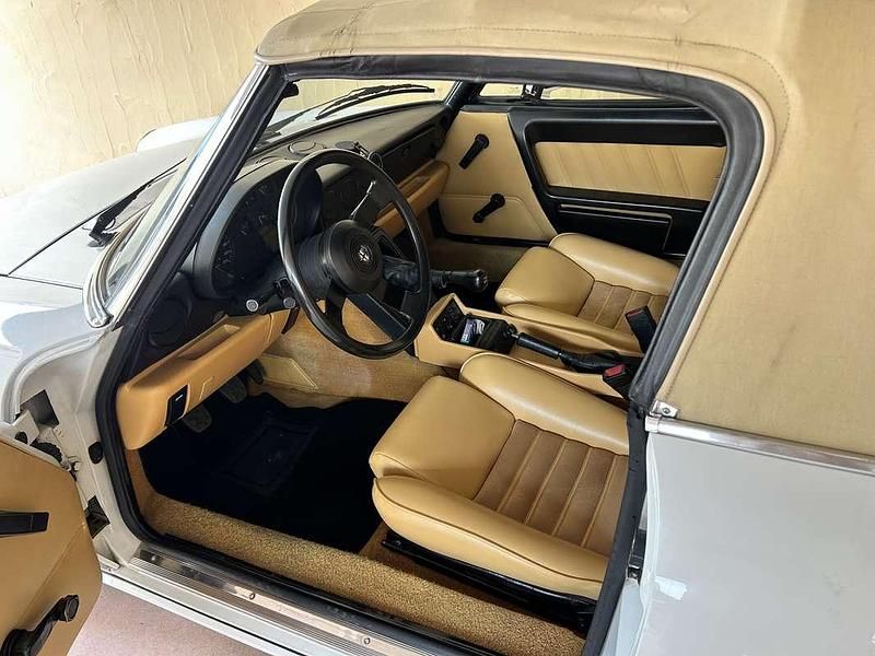 Usata Alfa Romeo Spider 106 CV (77 kW) 1992 Bianco Cabrio