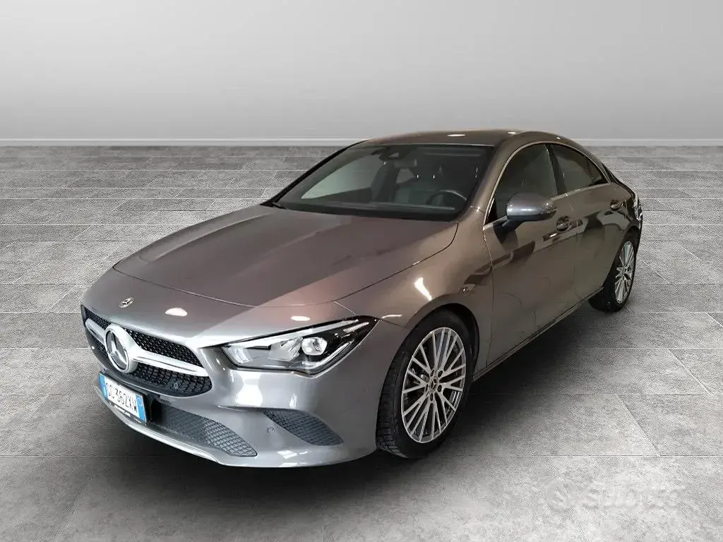 Usata Mercedes CLA180 136 CV (100 kW) 2020 Grigio Berlina