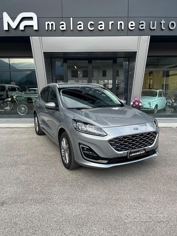 Usata Ford Kuga Vignale 225 CV (165 kW) 2023 Grigio SUV