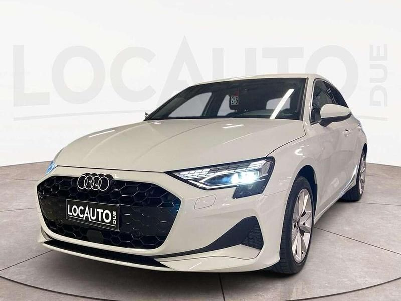 Bianco Usata 2024 Audi A3 Advanced Berlina | 28.490 € (Super prezzo) - Immagine 1/3