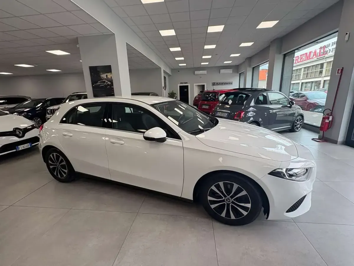 Usata Mercedes A180 Executive 136 CV (100 kW) 2023 Bianco Berlina