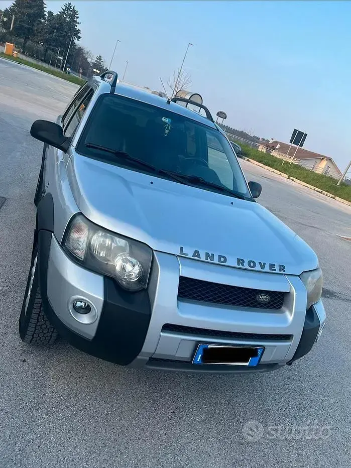Usata Land Rover Freelander 111 CV (81 kW) 2004 Grigio SUV