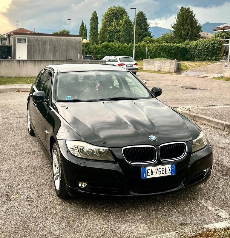 Usata BMW 320 184 CV (135 kW) 2010 Nero Berlina
