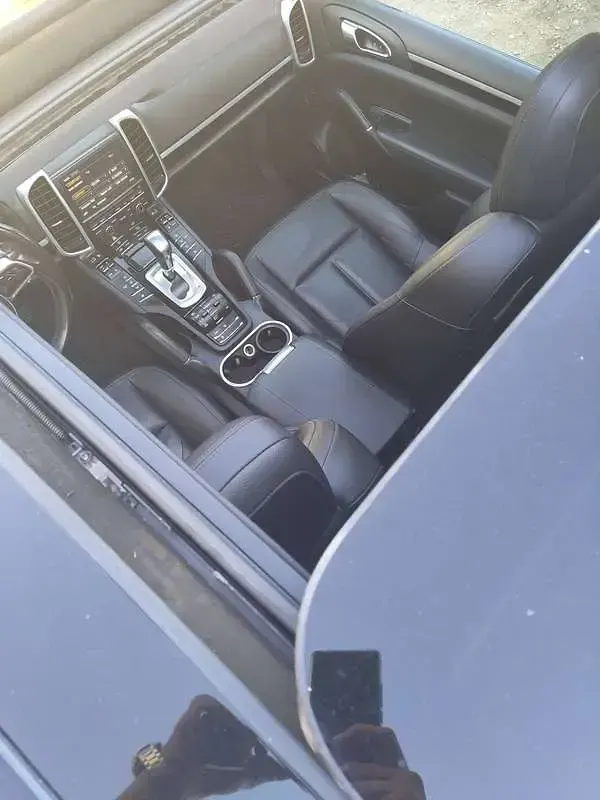Usata Porsche Cayenne Platinum Edition 250 CV (183 kW) 2016 Nero SUV