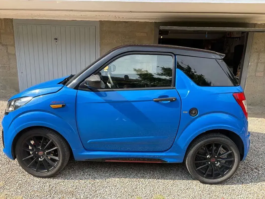 Usata Ligier JS50 2023 Blu/azzurro Utilitaria