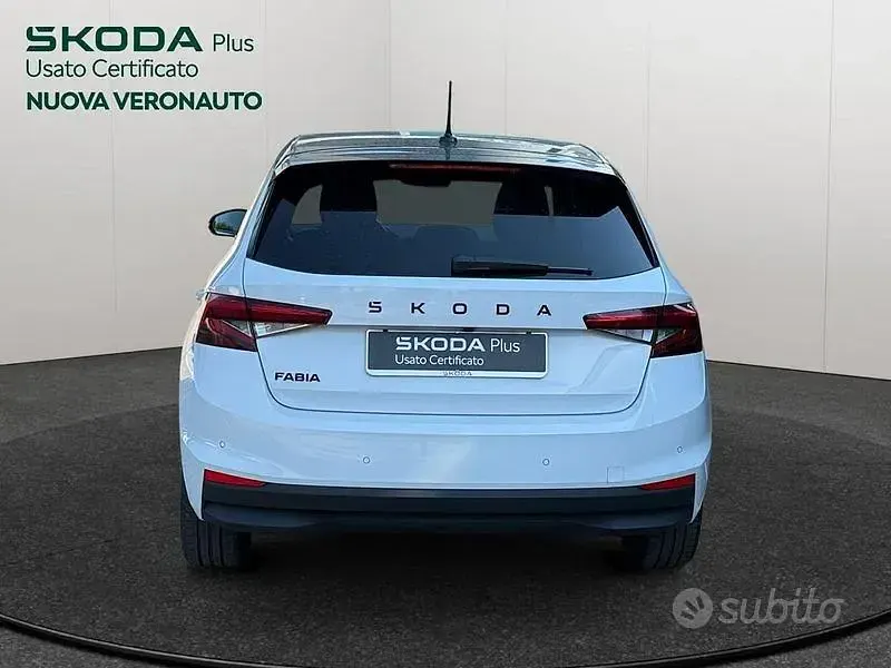 Usata Skoda Fabia Selection 95 CV (69 kW) 2025 Nero Utilitaria