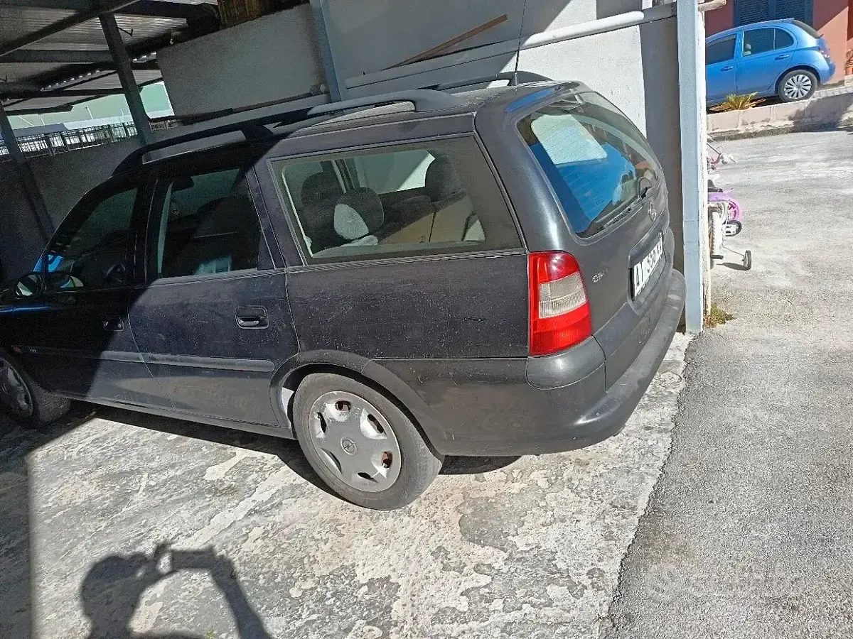 Usata Opel Vectra 101 CV (74 kW) 1998 Blu Station wagon