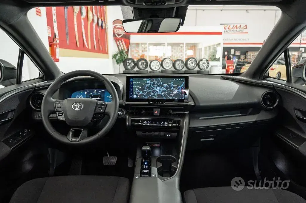 Usata Toyota C-HR Trend 98 CV (72 kW) 2025 Argento SUV