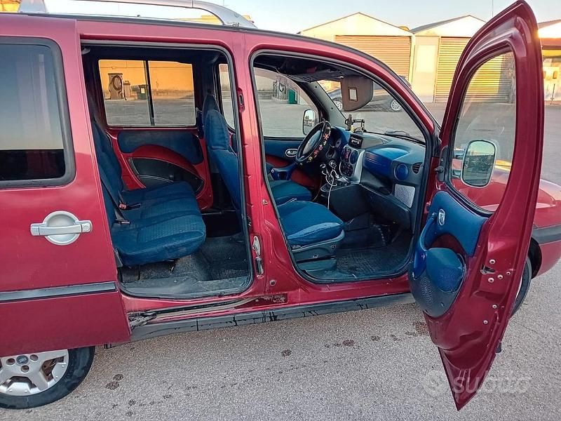 Usata Fiat Doblò 105 CV (77 kW) 2005 Monovolume