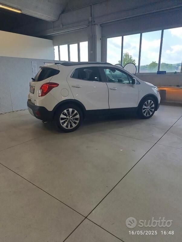 Usata Opel Mokka 140 CV (102 kW) 2016 Bianco SUV
