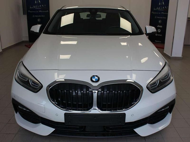 Usata BMW 116 Advantage 116 CV (85 kW) 2020 Bianco Utilitaria