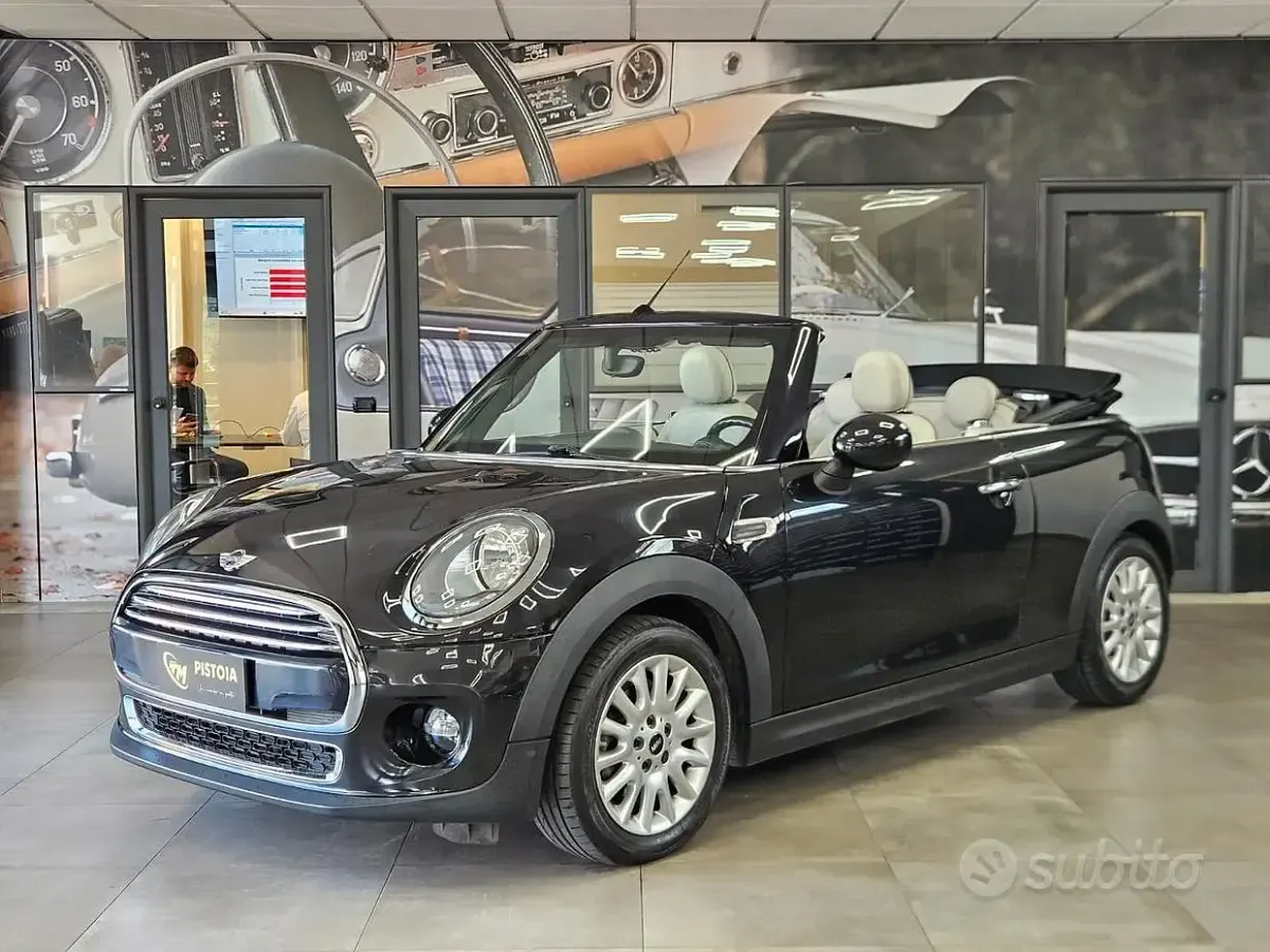 Usata Mini Cooper Cabriolet 136 CV (100 kW) 2016 Cabrio