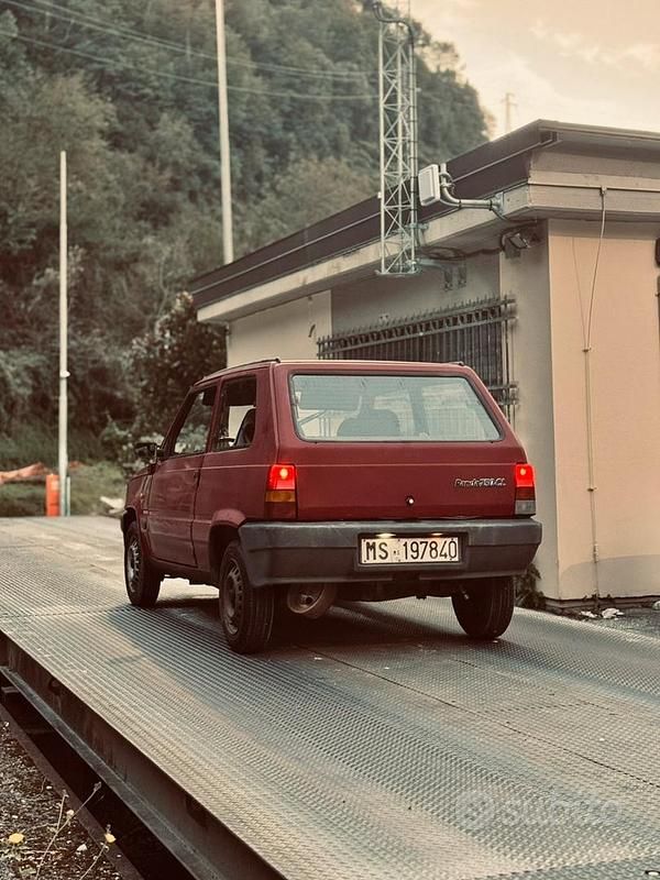 Usata Fiat 750 1986 Rosso Berlina