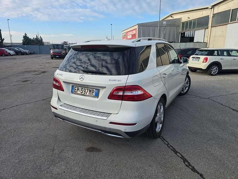 Usata Mercedes ML350 Premium 258 CV (189 kW) 2013 Bianco SUV