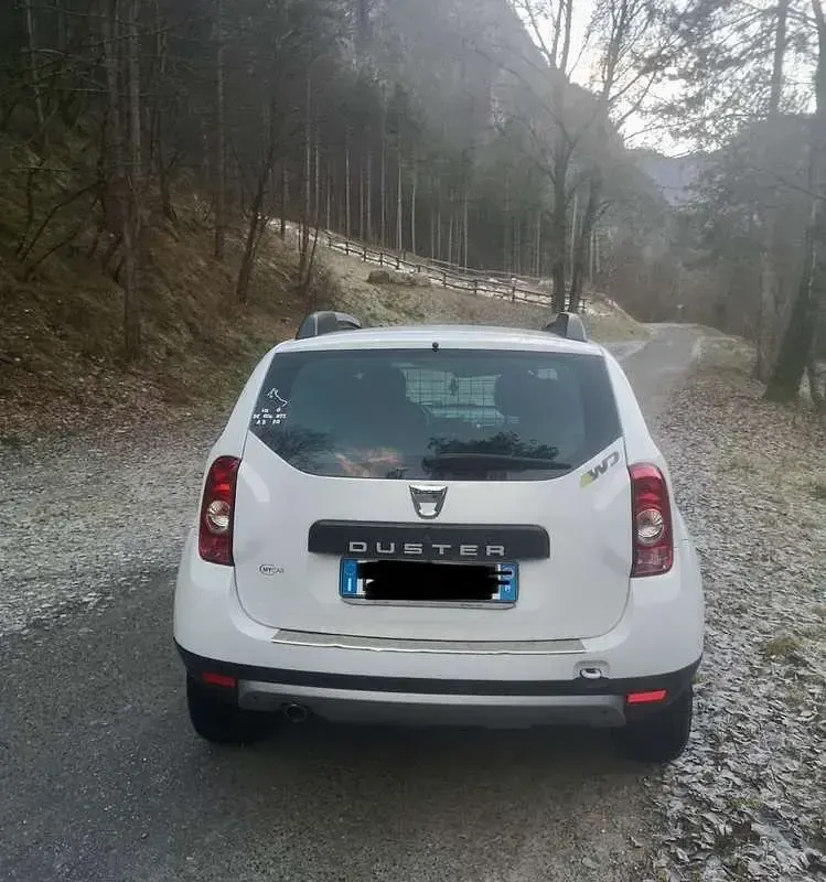 Usata Dacia Duster 110 CV (80 kW) 2012 Bianco SUV