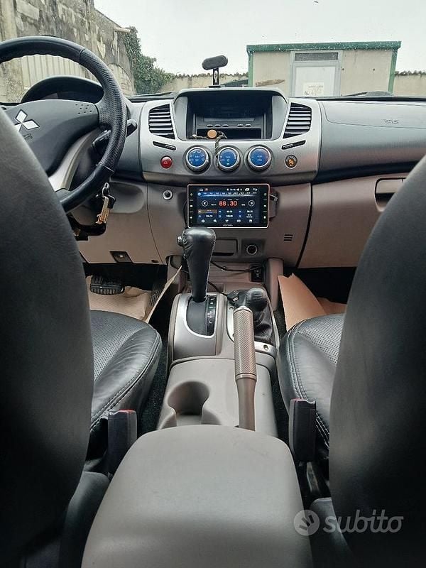 Marrone Usata 2008 Mitsubishi L Berlina | 13.000 € - Immagine 1/4