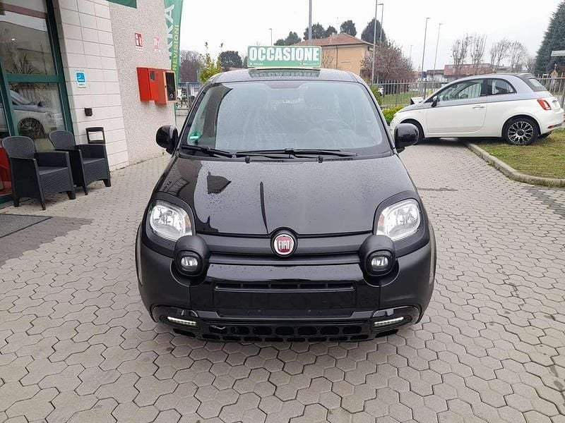 Usata Fiat Panda Cross Cross 69 CV (50 kW) 2023 Nero Utilitaria