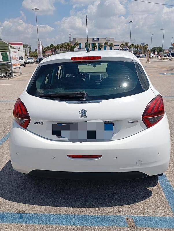 Usata Peugeot 208 2016 Bianco Utilitaria