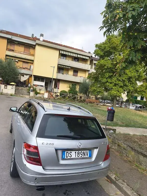 Usata Mercedes C220 Elegance 143 CV (105 kW) 2004 Station wagon