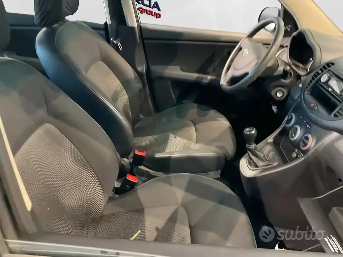 Usata Hyundai i10 Edition 69 CV (50 kW) 2013 Nero Utilitaria