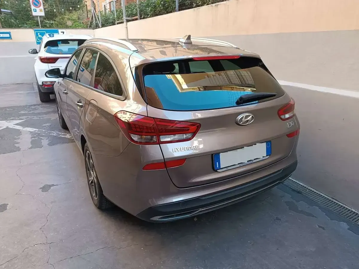 Gebraucht Hyundai i30 Prime 136 PS (100 kW) 2021 Grau Kombi