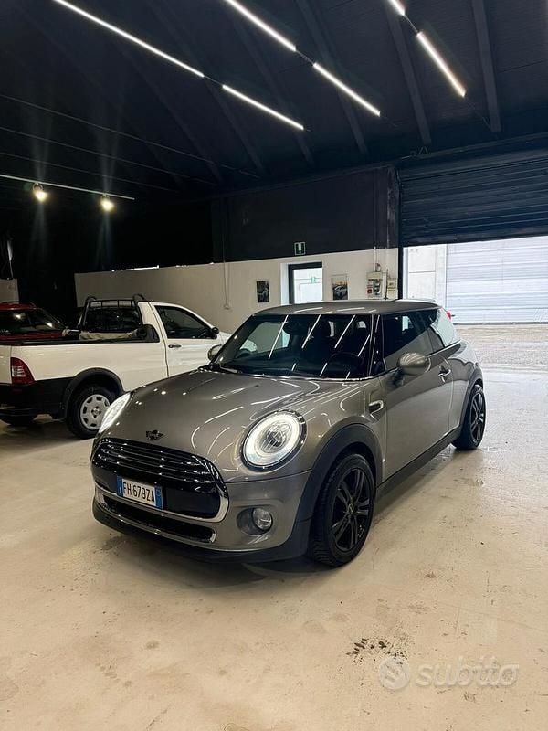 Grigio Usata 2017 Mini Cooper Utilitaria | 13.500 € (Ottimo prezzo) - Immagine 1/4