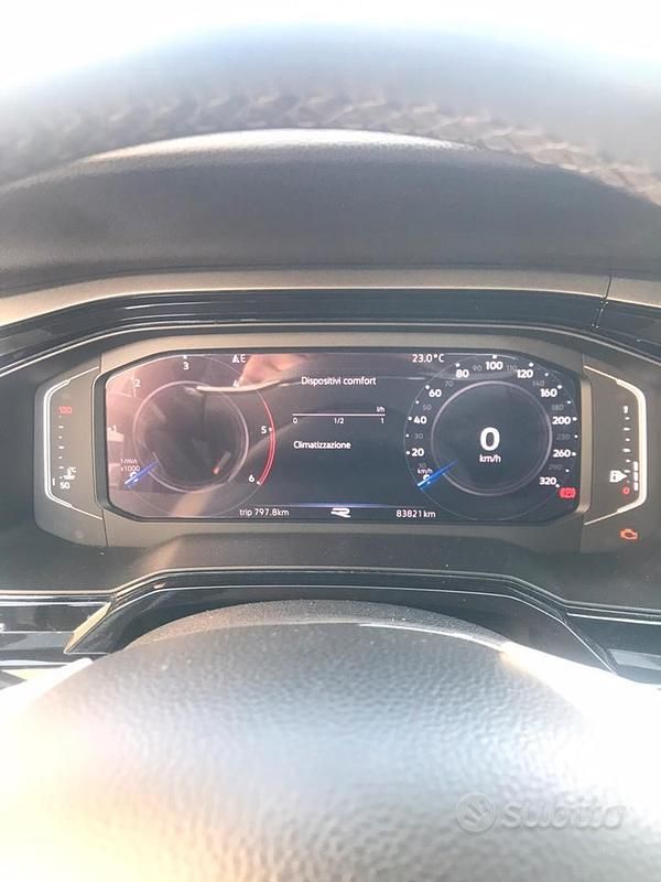 Usata VW Polo Comfortline 80 CV (58 kW) 2018 Blu Berlina