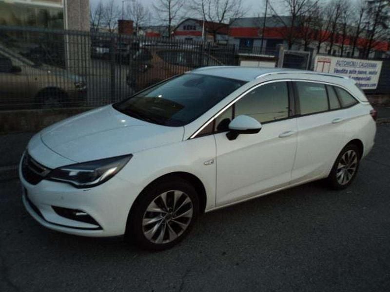 Usata Opel Astra Innovation 110 CV (80 kW) 2019 Bianco Station wagon