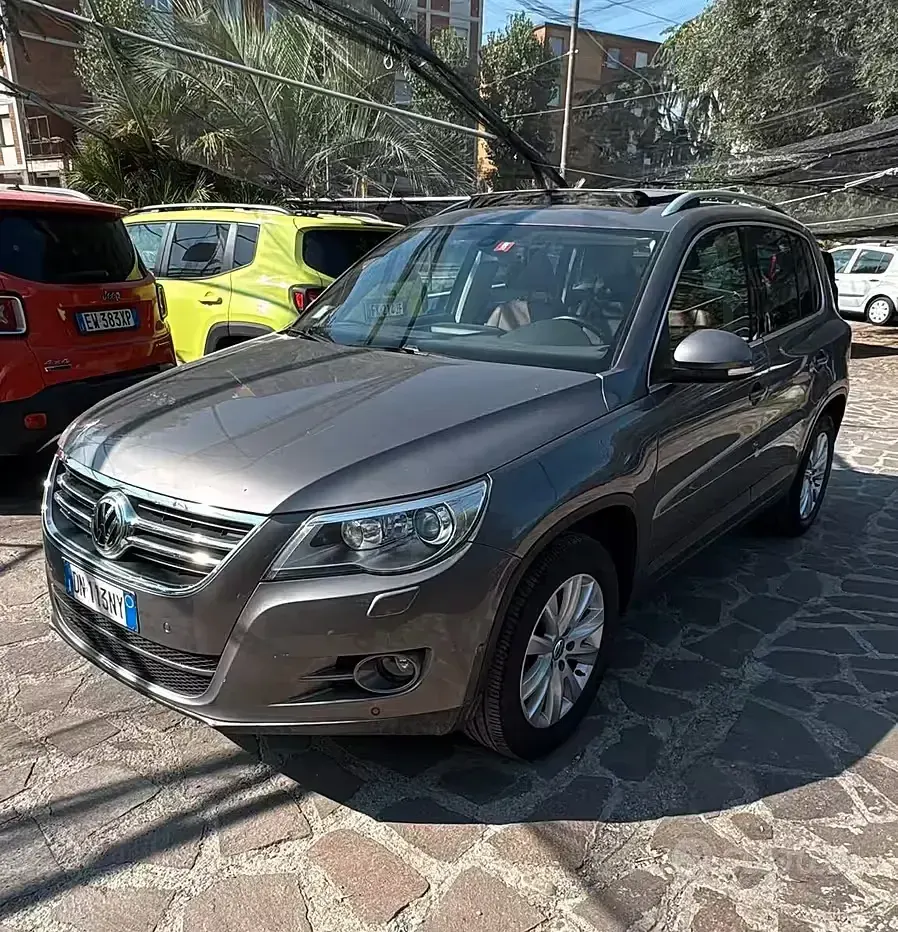 Usata VW Tiguan 200 CV (147 kW) 2008 Grigio SUV