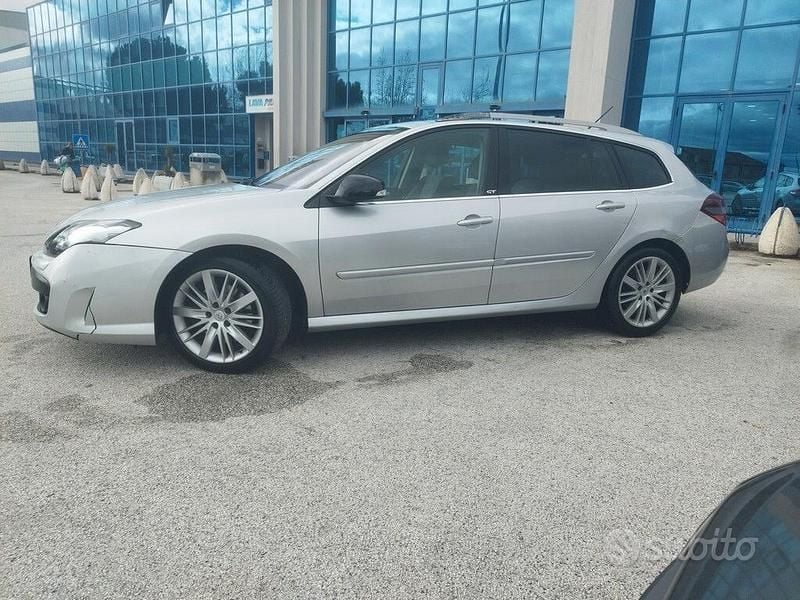 Usata Renault Laguna III GT 180 CV (132 kW) 2012 Grigio Station wagon