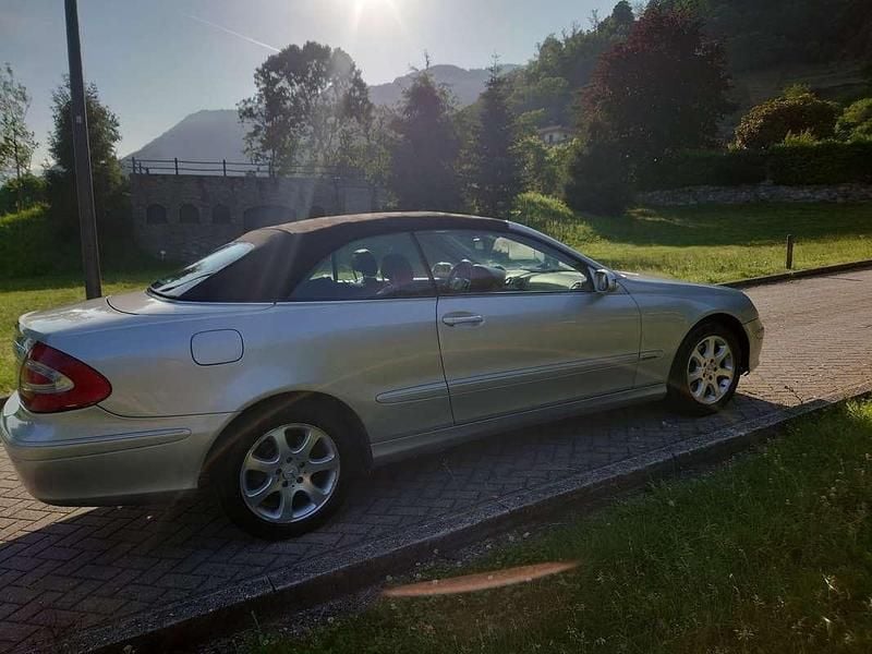 Usata Mercedes CLK200 Avantgarde 163 CV (119 kW) 2004 Grigio Cabrio