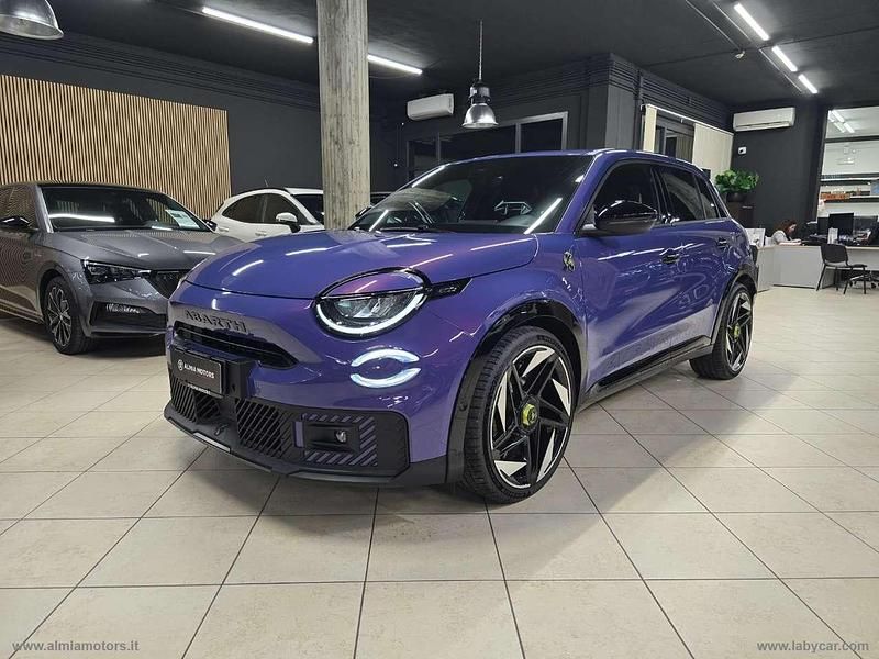 Nuova Abarth 600e Scorpionissima 125 kW (170 CV) 2026 Lilla SUV