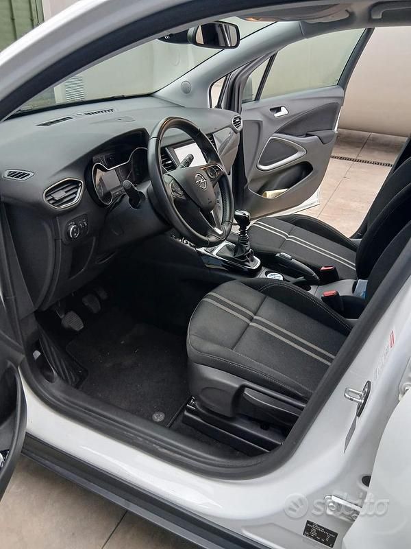 Usata Opel Crossland X 110 CV (80 kW) 2023 Bianco SUV