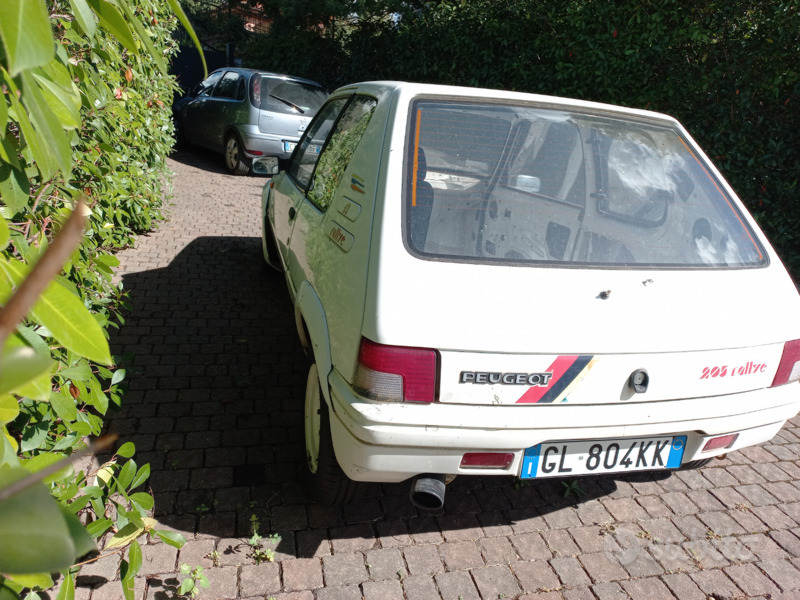 Usato 1990 Peugeot 205 1.3 Benzin 101 CV (5.400 €)