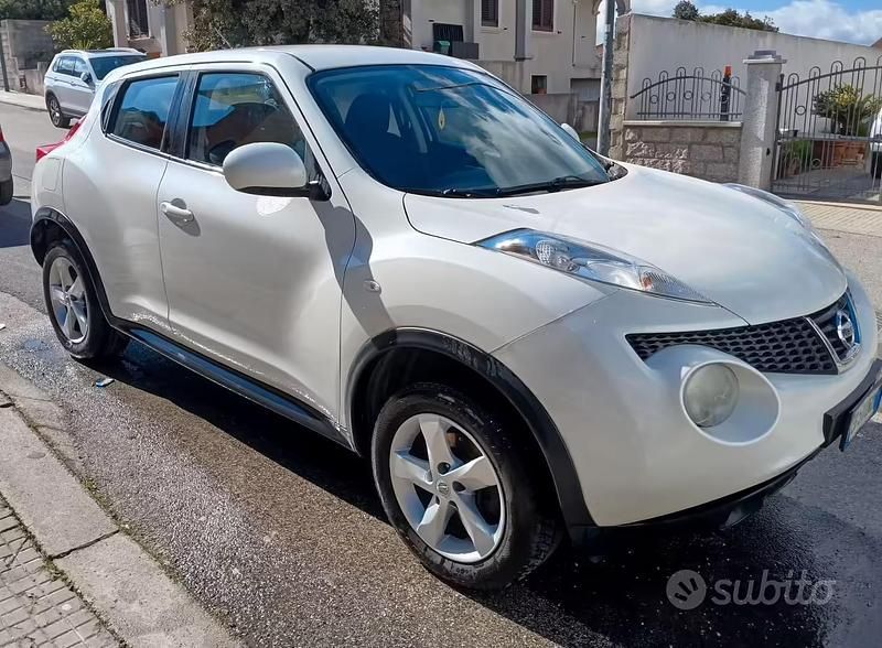 Usata Nissan Juke Visia 94 CV (69 kW) 2014 Bianco SUV
