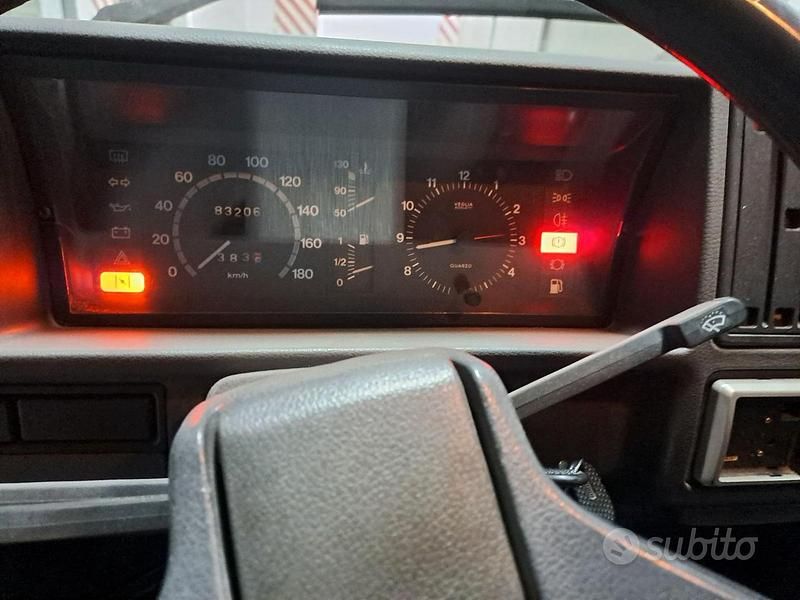 Usata Fiat Ritmo 130 CV (95 kW) 1983 Bianco Berlina