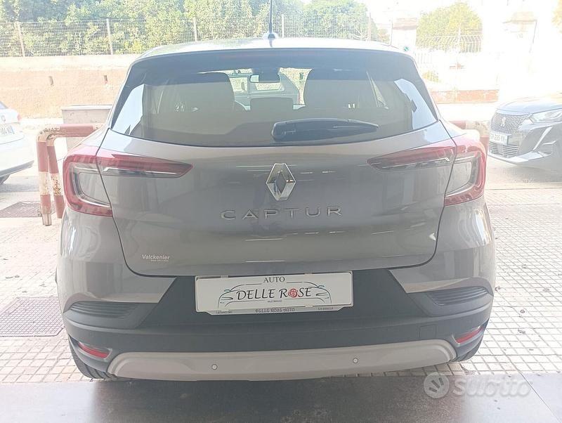 Usata Renault Captur Intens 91 CV (66 kW) 2022 Grigio SUV