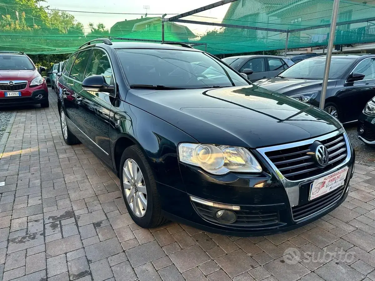 Usata VW Passat 105 CV (77 kW) 2008 Nero Station wagon