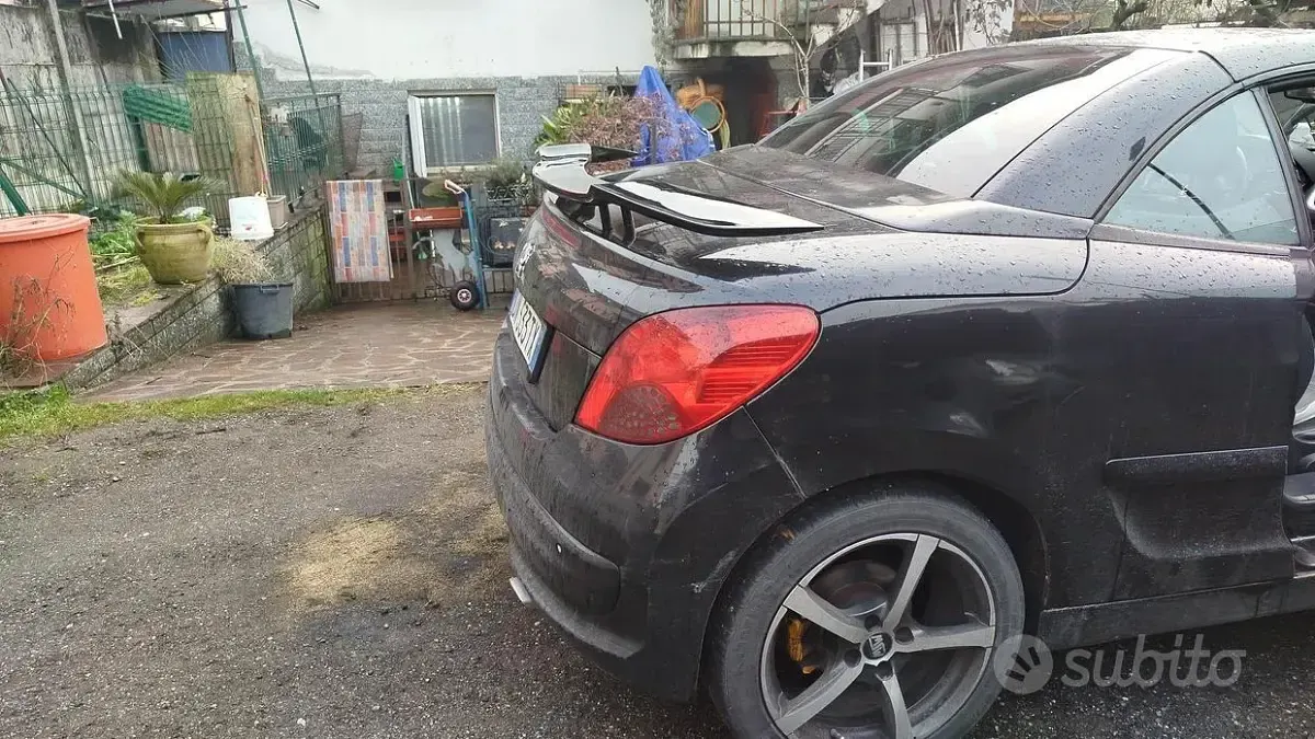 Usata Peugeot 207 CC 109 CV (80 kW) 2008 Nero Cabrio