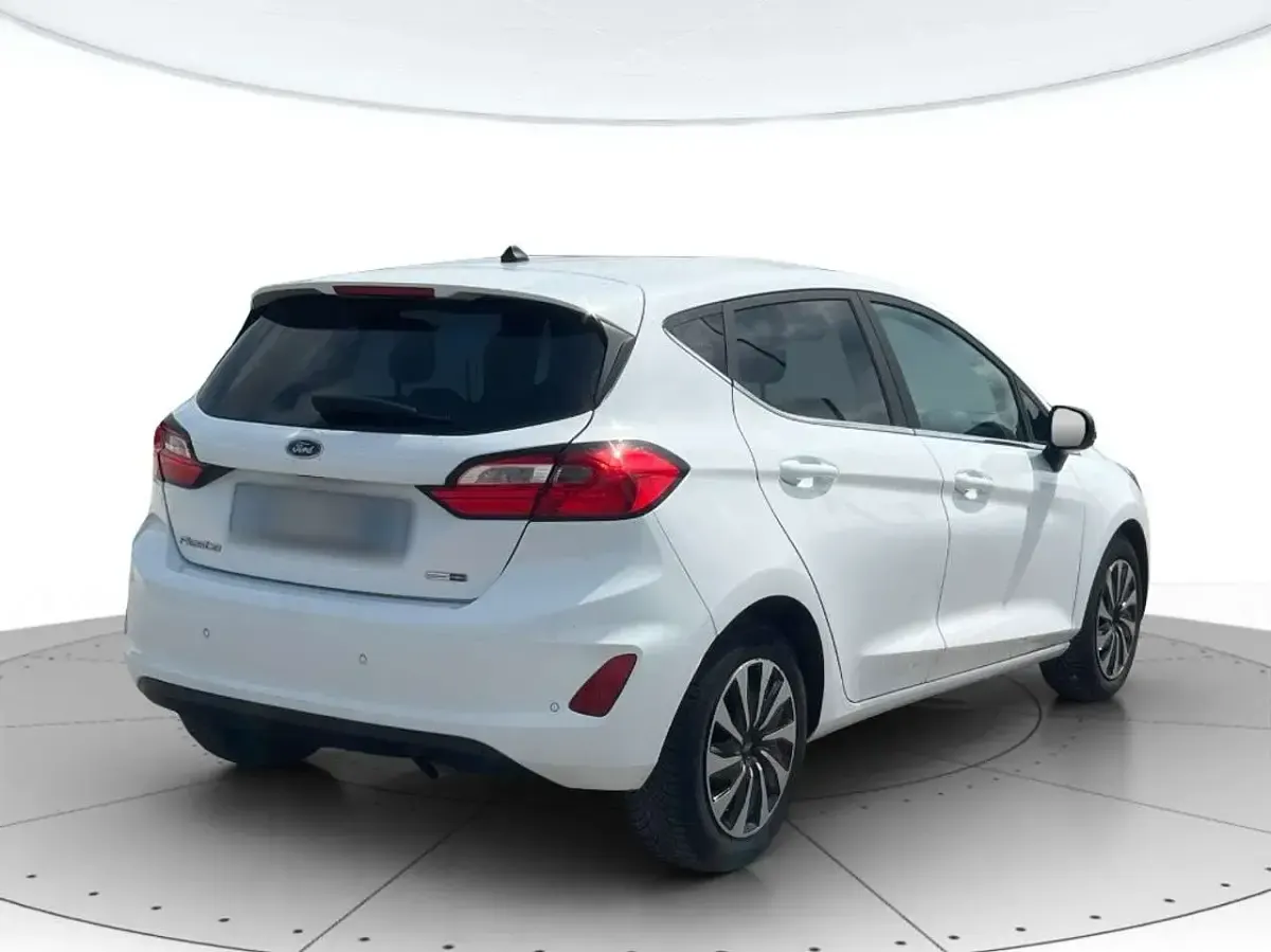 Usata Ford Fiesta Titanium 125 CV (91 kW) 2022 Bianco Utilitaria