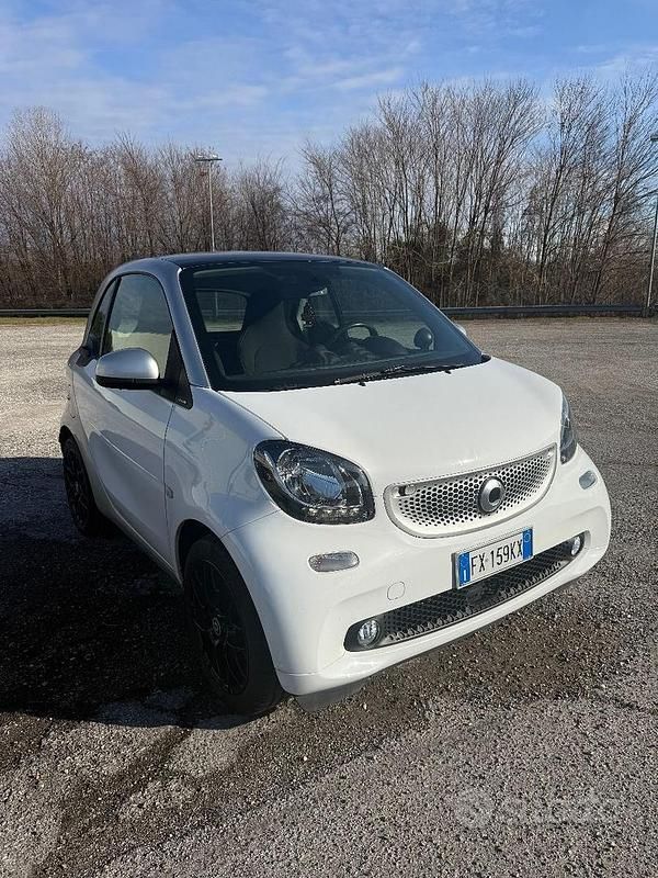 Usata Smart ForTwo Coupé 90 CV (66 kW) 2019 Bianco Coupé