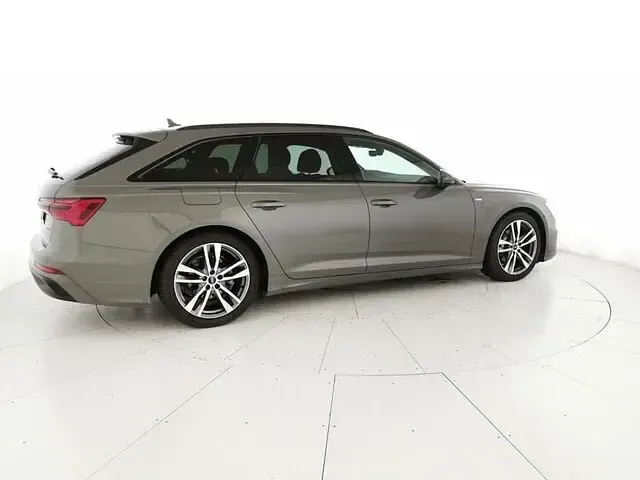 Usata Audi A6 S-Line 204 CV (150 kW) 2025 Grigio chronos metallizzato Station wagon